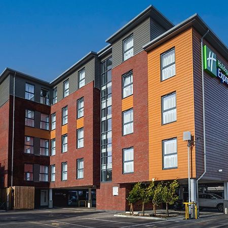 Holiday Inn Express - Fleet By Ihg 外观 照片