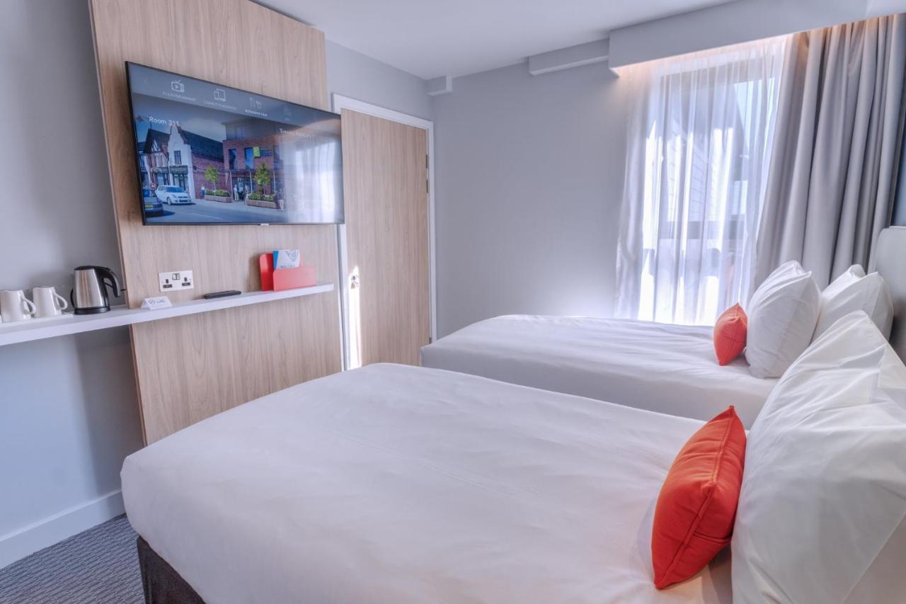 Holiday Inn Express - Fleet By Ihg 外观 照片